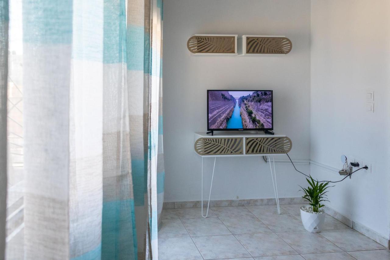 Lovely Sea View Apartment At The Heart Of The Town Ierápetra Esterno foto
