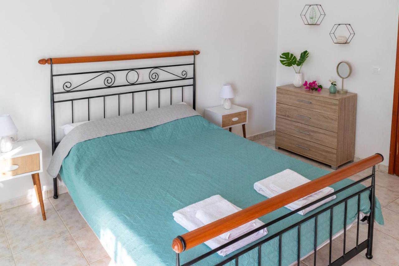 Lovely Sea View Apartment At The Heart Of The Town Ierápetra Esterno foto